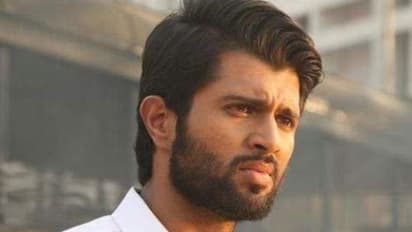 'ജയിലറി'ന്റെ വിജയത്തില് രജനിക്ക് കാര്, 'ഖുഷി'യുടെ വിജയത്തില് പ്രേക്ഷകര്ക്ക് ദേവെരകൊണ്ടയുടെ ഒരു കോടി