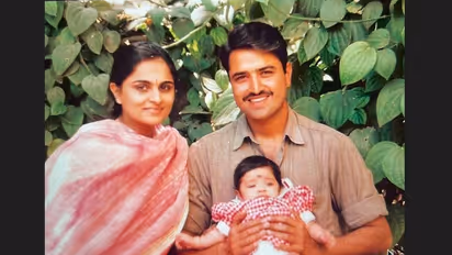 ನಿಜ ಜೀವನದಲ್ಲಿ ದೇಶಕ್ಕಾಗಿ ಪ್ರಾಣತೆತ್ತ ವೀರಯೋಧನ ಪುತ್ರಿ ಈ ಸಪ್ತ ಸಾಗರದಾಚೆ ಸುಂದರಿ ರುಕ್ಮಿಣಿ