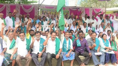  ಕೊಬ್ಬರಿಗೆ 20 ಸಾವಿರ ಬೆಂಬಲ ಬೆಲೆ ನೀಡಲು ಡಿಮ್ಯಾಂಡ್