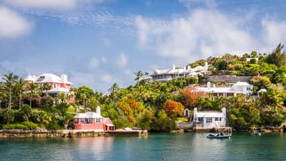 எவ்வளவு சம்பாதித்தாலும் ஒரு பைசா கூட வரி செலுத்த வேண்டாம்.. வருமான வரி இல்லாத நாடுகள் இவை தான்!