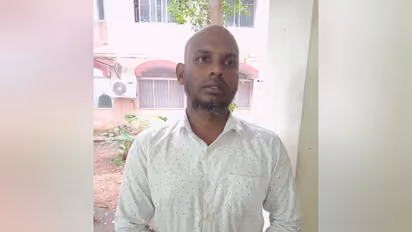 காதலியின் திருமணத்தை நிறுத்தை காதலியின் தந்தையை கத்தியால் குத்திய காதலன்