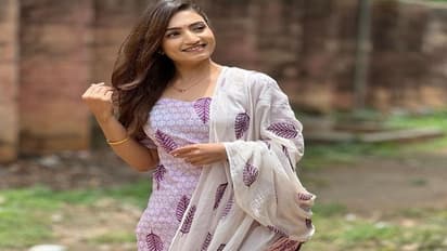 ಸಿಂಪಲ್ ಕಾಟನ್ ಡ್ರೆಸ್ ಫೋಟೋ ಹಾಕ್ಕೊಂಡು ಹಳೆ ನೆನಪು ಮೆಲಕು ಹಾಕಿದ ವೈಷ್ಣವಿ