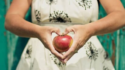 ഹൃദയത്തെ ആരോഗ്യത്തോടെ കാത്തുസൂക്ഷിക്കാന് കഴിക്കേണ്ട ഭക്ഷണങ്ങള്...