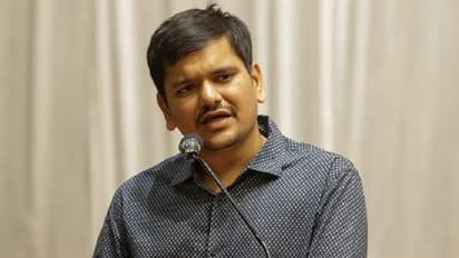 ಬಕೆಟ್ ಹಿಡಿದು ಟಿಕೆಟ್ ಪಡೆದ BLAvaraGombe: ಶೆಟ್ಟರ್ ಪುತ್ರನಿಂದಲೂ ಬಿಜೆಪಿ ವಿರುದ್ಧ ವಾಗ್ದಾಳಿ!