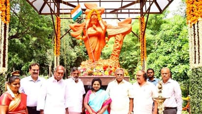 திமுக எம்.எல்.ஏ வை அருகில் அமர வைத்து கொண்டு ஸ்டாலின் மற்றும் ராசாவை வெளுத்து வாங்கி தமிழிசை