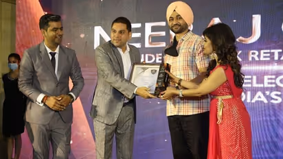 सेकेंड हैंड फोन बेचकर ये शख्स बन गया करोड़ों की कम्पनी का मालिक, कहां से सीखा ये हुनर?