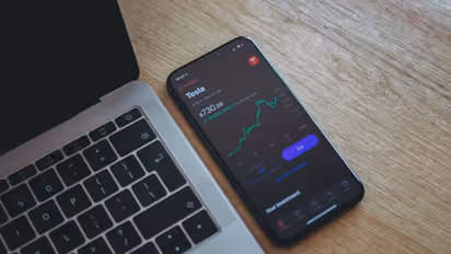 ಹುಬ್ಬಳ್ಳಿ: ಆನ್‌ಲೈನ್‌ ಟ್ರೇಡಿಂಗ್‌ ಹೆಸರಲ್ಲಿ 1 ಕೋಟಿ ವಂಚನೆ