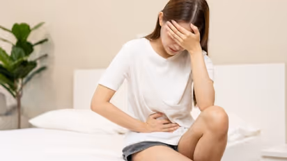 ഈ എട്ട് പഴങ്ങൾ പതിവാക്കൂ; മലബന്ധം അകറ്റാം...