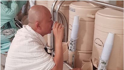 മക്ക ഹറമിൽ ഇതുവരെ വിതരണം ചെയ്തത് 20,000 സംസം വാട്ടർ കണ്ടെയ്നറുകൾ