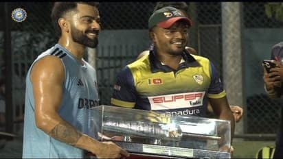 Asia Cup 2023, Sri Lanka vs Bangladesh: விராட் கோலிக்கு சில்வர் பேட் பரிசாக கொடுத்த இலங்கை கிரிக்கெட் வீரர்!