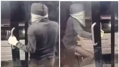 കാർ ഉപയോഗിച്ച് എടിഎം ഇടിച്ച് തകർക്കുന്ന മോഷ്ടാക്കള്; സിസിടിവി ദൃശ്യങ്ങള് വൈറല് !