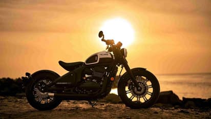 വില 2.25 ലക്ഷം , അലോയി വീലുകളുമായി പുതിയ ജാവ 42 ബോബർ ബ്ലാക്ക് മിറർ