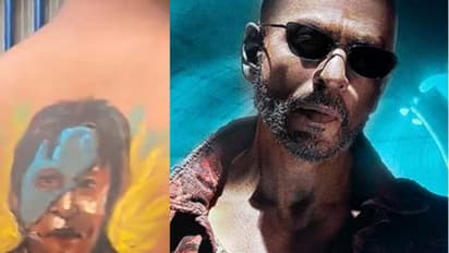 ആരാധകരുടെ പുറത്ത് ഷാരൂഖിന്റെ ചിത്രം, വീഡിയോ പങ്കുവെച്ച് നന്ദിയുമായി നടൻ