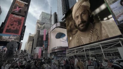 இதுவே முதல்முறையாம்.. மாஸ் காட்டும் ஜெயம் ரவியின் ரசிகர்கள் - Time Squareல் ஒரு பர்த்டே Mashup!