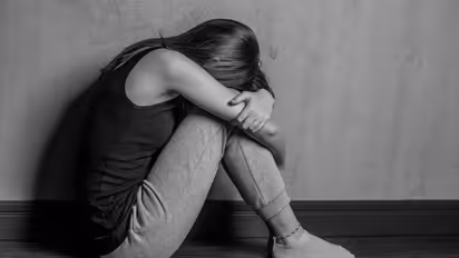 మైనర్ బాలికను రెండేళ్లు ప్రేమించి, గర్భవతిని చేసి.. మరో యువతితో వివాహం.. తట్టుకోలేక...