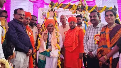 ರಾಜಕಾರಣದಲ್ಲಿ ಧರ್ಮ ಇರಬೇಖು, ಆದರೆ ಧರ್ಮದಲ್ಲಿ ರಾಜಕಾರಣ ಬರಬಾರದು: ದಿಂಗಾಲೇಶ್ವರ ಸ್ವಾಮೀಜಿ