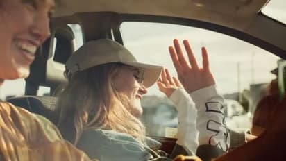 కొత్త కారులో లాంగ్ డ్రైవ్ వెళ్తే క్యాన్సర్‌ వస్తుందా..  రీసర్చ్ ద్వారా ఎం చెబుతున్నారంటే..?