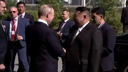 Historic meeting: Russian President Putin welcomes Kim Jong-un at cosmodrome | WATCH