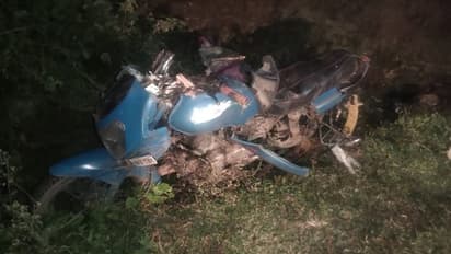 ಸರಣಿ ಅಪಘಾತ: ಸ್ಥಳದಲ್ಲೇ ದಂಪತಿ ಸಾವು, ಮಗುವಿಗೂ ಗಂಭೀರ ಗಾಯ, ಅನಾಥವಾದ 14 ತಿಂಗಳ ಕಂದಮ್ಮ..!