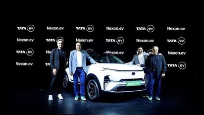 ಹೊಚ್ಚ ಹೊಸ ಟಾಟಾ ನೆಕ್ಸಾನ್ ಎಲೆಕ್ಟ್ರಿಕ್ ಕಾರು ಲಾಂಚ್, 465 ಕಿ.ಮೀ ಮೈಲೇಜ್ !