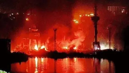 Ukraine uses British missiles to wreck Russian submarine, warship (WATCH)