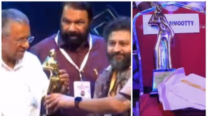 അസാന്നിധ്യത്തിലും താരമായി മമ്മൂട്ടി: മമ്മൂട്ടി നേരിട്ട് സ്വീകരിക്കാത്ത അവാര്‍ഡ് ചിത്രവും വൈറല്‍