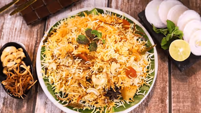 Ganesh Chaturthi 2023: 5 popular dinner dishes to enjoy on Lord Ganesha's birth eve