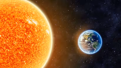 Explainer: ಸೂರ್ಯನಷ್ಟೇ ದೊಡ್ಡದಾಗಿ ಭೂಮಿ ಇದ್ದಿದ್ದರೆ ಏನಾಗುತ್ತಿತ್ತು?