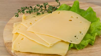 തലച്ചോറിന്റെ ആരോഗ്യത്തിന് ചീസ്; അറിയാം മറ്റ് ഗുണങ്ങള്...