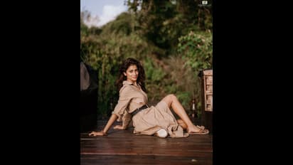 ವಯಸ್ಸು 40 ಅಂದ್ರೆ ನಂಬೋಕಾಗಲ್ಲ: ಮೋಡಿ ಮಾಡುತ್ತೆ ಶ್ರಿಯಾ ಶರಣ್ ಗ್ಲಾಮರಸ್ ಸೌಂದರ್ಯ!