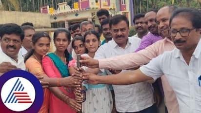 ತುಮಕೂರು: ಬೃಹತ್ ಸಂಖ್ಯೆಯ ಮುಖಂಡರು ಕೈನತ್ತ! ಬಿಜೆಪಿ-ಜೆಡಿಎಸ್‌ಗೆ ಕಾದಿದ್ಯಾ ಶಾಕ್?