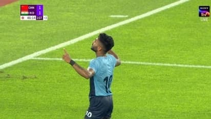 ഏഷ്യന് ഗെയിംസ് ഫുട്ബോൾ: ചൈനക്കെതിരെ ഇന്ത്യക്ക് വമ്പൻ തോൽവി; ചരിത്രഗോളുമായി മലയാളി താരം