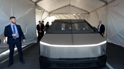 ಟೆಸ್ಲಾದ ಐಷಾರಾಮಿ ಟ್ರಕ್‌ನಲ್ಲಿ ಎಲಾನ್‌ ಮಸ್ಕ್‌ ಜತೆ ಇಸ್ರೇಲ್ ಪ್ರಧಾನಿ ಬೆಂಜಮಿನ್‌ ನೆತನ್ಯಾಹು ಹಾಗೂ ಪತ್ನಿ ಸವಾರಿ