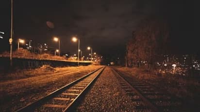 ಭಾರತದ ಮೋಸ್ಟ್ ಹಾಂಟೆಡ್ ರೈಲ್ವೆ ನಿಲ್ದಾಣಗಳಿವು! ಒಂದೊಂದರೂ ಕಥೆ ಕೇಳಿದ್ರೆ ಎದೆ ಝಲ್ ಎನ್ನುತ್ತೆ!