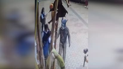 'പെൺകുട്ടികളെ ശല്യം ചെയ്യുന്ന പ്രാങ്ക് മുഖംമൂടി ആദ്യമല്ല'; നെയ്യാറ്റിൻകര പ്രാങ്ക് സംഭവത്തിൽ കൂടുതൽ വിവരങ്ങൾ