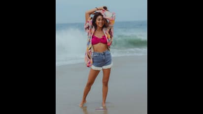 ಬೀಚ್​ನಲ್ಲಿ ಶರ್ಟ್ ಚಿಚ್ಚಿ ಬೋಲ್ಡ್ ಪೋಸ್ ಕೊಟ್ಟ ಶ್ರಿಯಾ ಶರಣ್: ಸಂತೂರ್ ಮಮ್ಮಿ ಎಂದ ಫ್ಯಾನ್ಸ್‌!