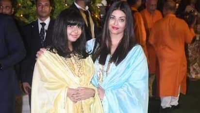 Ambani Ganpati Puja: Aishwarya Rai Bachchan screaming 'Moreya' wins hearts of fans