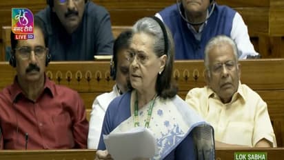 Sonia Gandhi: సోనియా గాంధీ ఆస్తుల లెక్కలు ఇవే.. ఇటలీ ఇంటి షేర్ ఎన్ని లక్షలంటే?