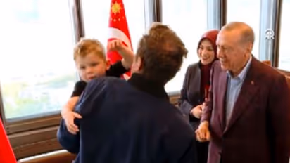 ಎಲ್ಲಪ್ಪ ನಿಮ್ ಹೆಂಡ್ರು... ಎಲಾನ್ ಮಸ್ಕ್ ಕೇಳಿದ ಟರ್ಕಿ ಅಧ್ಯಕ್ಷ: ವೀಡಿಯೋ ವೈರಲ್