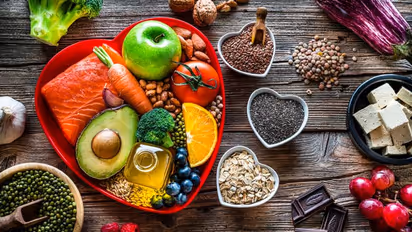 ഈ അഞ്ച് ഭക്ഷണങ്ങള് മാത്രം കഴിച്ചാല് മതി, ചീത്ത കൊളസ്ട്രോള് കുറയ്ക്കാം...