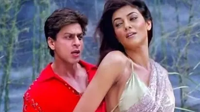When Sushmita Sen revealed how her 'entry' scene with SRK in Main Hoon Na was unplanned (THROWBACK)