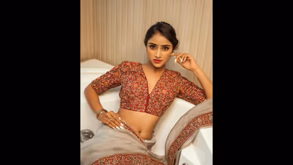 ಬಾತ್‌ಟಬ್‌ನಲ್ಲಿ ಹಾಟ್‌ ಬ್ಯೂಟಿ Sangeetha Sringeri: ವೈರಲ್ ಆಯ್ತು Sixpack ಬೆಡಗಿ ಹೊಸ ಫೋಟೋಶೂಟ್‌!