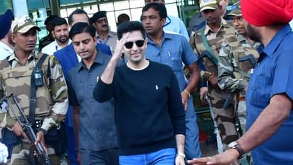 രാഘവ് ഛദ്ദയെ സസ്പെൻഡ് ചെയ്തതിനെതിരായ ഹർജി, രാജ്യസഭയ്ക്ക് സുപ്രീംകോടതി നോട്ടീസ്