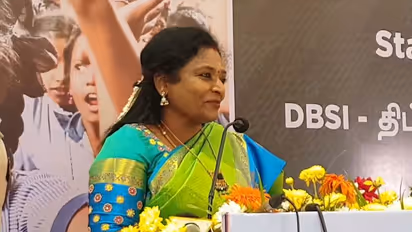 தமிழகத்தில் ஆளுநரும், முதல்வரும் சண்டை போடக்கூடாது; பாசமாக இருக்க வேண்டும் - தமிழிசை அறிவுரை