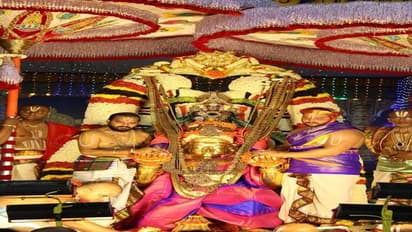 తిరుమల బ్రహ్మోత్సవాలు.. గరుడ వాహనంపై ఊరేగిన శ్రీవారు, భారీగా తరలివచ్చిన భక్తులు