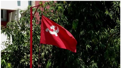 മന്ത്രി ഓഫീസുകളുടെ പ്രവർത്തനം മെച്ചപ്പെടണമെന്ന് സിപിഎം; സ്വയം അധികാര കേന്ദ്രമാകുന്ന പ്രവണത മാറ്റണം