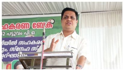 'അടിക്കാൻ വടി നമ്മൾ തന്നെ ചെത്തിയിട്ട് കൊടുക്കരുത്'; കരുവന്നൂർ കേസിൽ വിമർശനവുമായി സ്പീക്കർ എഎൻ ഷംസീർ