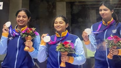 Hangzhou 2023: பெண்களுக்கான 10 மீட்டர் ஏர் ரைபிள் பிரிவில் இந்தியாவிற்கு முதல் பதக்கம்; சீனாவிற்கு தங்கம்!