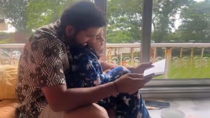 National Daughters Day 2023- மகளோடு கொஞ்சி விளையாடிய ரோகித் சர்மா; வைரலாகும் புகைப்படம்!