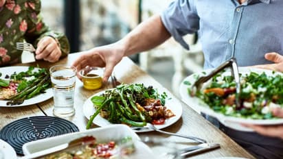 ಬೆಂಗಳೂರಿನ ಈ ರೆಸ್ಟೋರೆಂಟ್‌ನಲ್ಲಿ ರಾಜಕೀಯ, ರಿಯಲ್ ಎಸ್ಟೇಟ್ ಮಾತನಾಡುವಂತಿಲ್ಲ